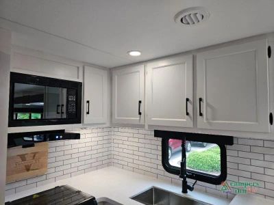 2027 Venture RV SportTrek Touring Edition — photo 24 view