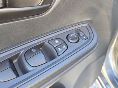 2025 Nissan Versa — photo 21 view