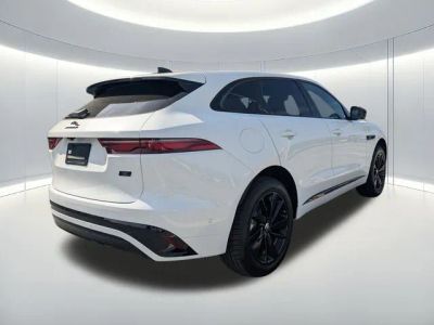 2026 Jaguar F-PACE — detail view