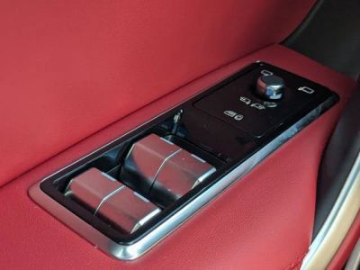 2026 Jaguar F-PACE — photo 25 view