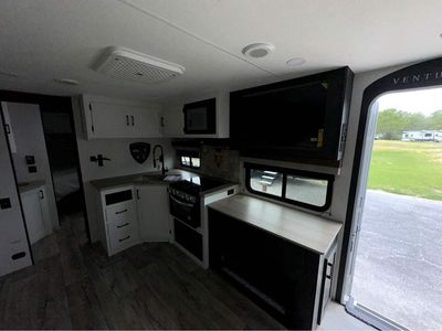 2026 VENTURE RV SIENNA - Photo 12