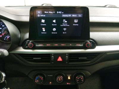 2024 Kia Forte — photo 17 view