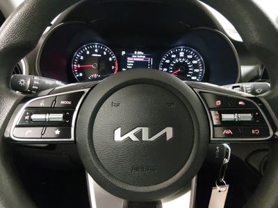 2024 Kia Forte — photo 12 view