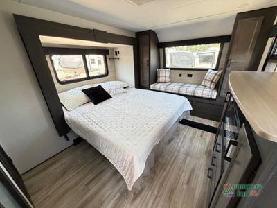2026 Venture RV SportTrek Touring Edition — photo 44 view