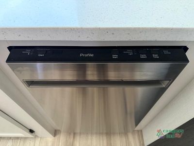 2026 Venture RV SportTrek Touring Edition — photo 16 view