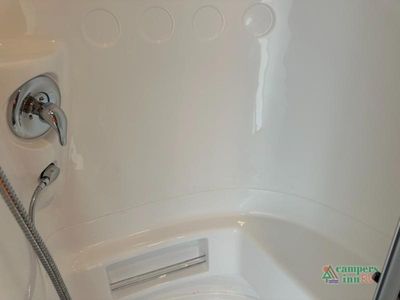 2025 Airstream International - Photo 39