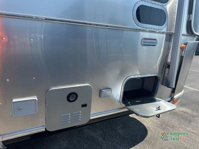 2025 Airstream International - Photo 11