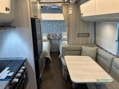 2025 Airstream International - Photo 47