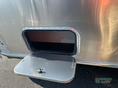 2025 Airstream International - Photo 9