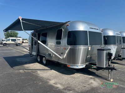 2025 Airstream International - Photo 14
