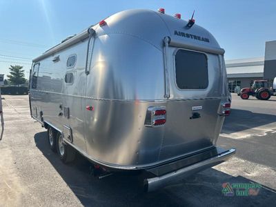 2025 Airstream International - Photo 4