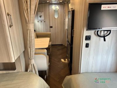 2025 Airstream International - Photo 15