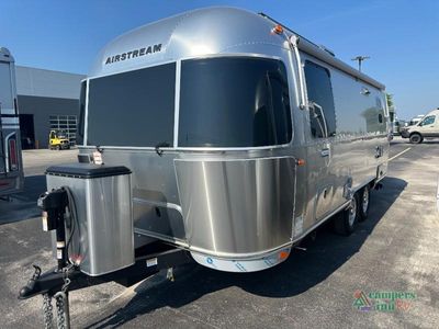 2025 Airstream International - Photo 3