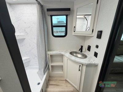 2026 Venture RV Stratus - Photo 33