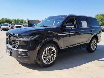 2025 Lincoln Navigator — interior view