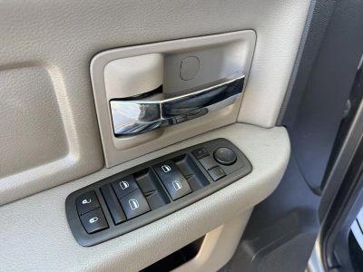 2012 RAM 1500 — photo 18 view
