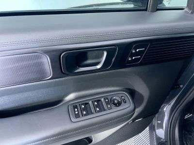 2025 Hyundai Santa Fe — photo 14 view