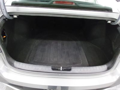 2025 Hyundai Elantra — photo 11 view