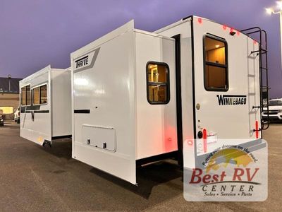 2026 Winnebago Thrive - Photo 5