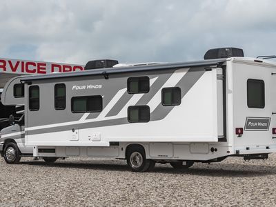 2026 Thor Motor Coach Four Winds - Photo 2