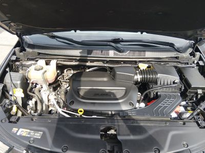 2023 Chrysler Pacifica — photo 9 view