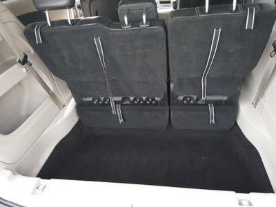 2023 Chrysler Pacifica — photo 11 view