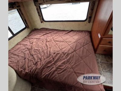 2012 Thor Motor Coach Freedom Elite - Photo 17