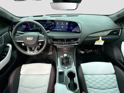 2025 Cadillac CT5-V — photo 15 view