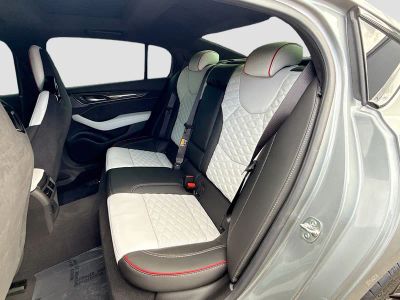 2025 Cadillac CT5-V — photo 19 view