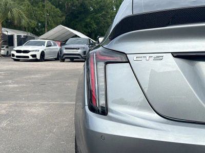 2025 Cadillac CT5-V — photo 10 view