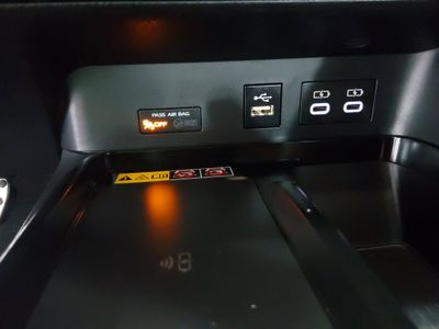 2025 Toyota Camry — photo 19 view