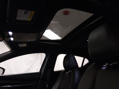 2023 Mazda Mazda3 Hatchback - Photo 18
