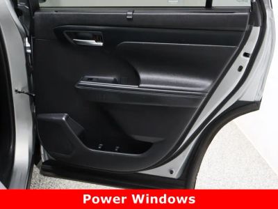 2023 Toyota Highlander FWD - Photo 37