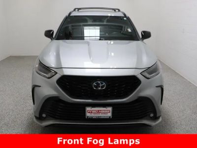 2023 Toyota Highlander FWD - Photo 3