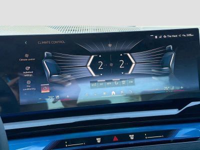 2026 BMW 5 Series — photo 36 view