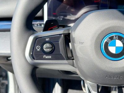 2026 BMW 5 Series — photo 39 view