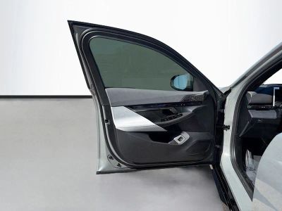 2026 BMW 5 Series — photo 23 view