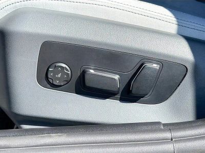 2026 BMW 5 Series — photo 26 view