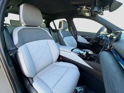 2026 BMW 5 Series — photo 16 view