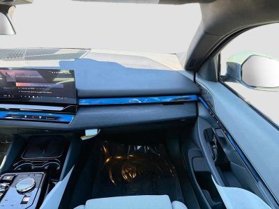 2026 BMW 5 Series — photo 19 view