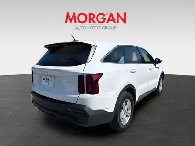 2023 Kia Sorento — photo 8 view