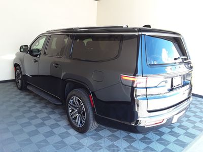 2023 Jeep Wagoneer L - Photo 4