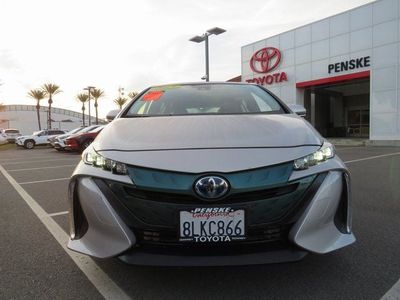 2019 Toyota PRIUS PRIME - Photo 2