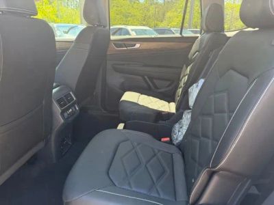 2026 Volkswagen Atlas — photo 7 view