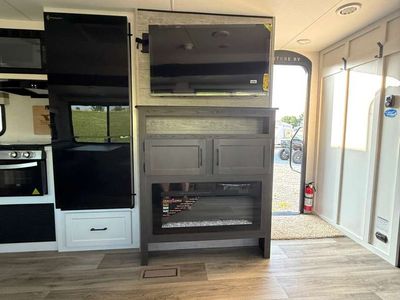 2025 Venture RV Stratus - Photo 12