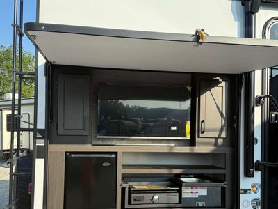 2025 Venture RV Stratus - Photo 4