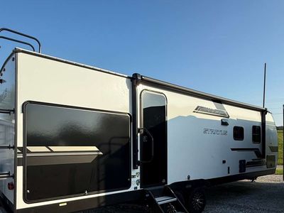 2025 Venture RV Stratus - Photo 1