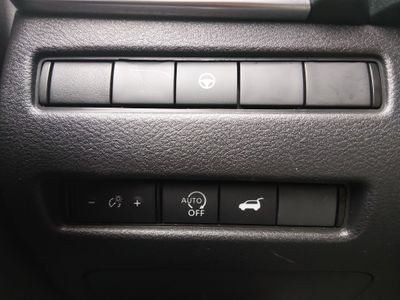 2024 Nissan Rogue — photo 13 view
