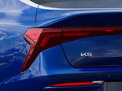 2026 Kia K5 - Photo 12