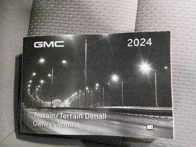 2024 GMC Terrain — photo 17 view